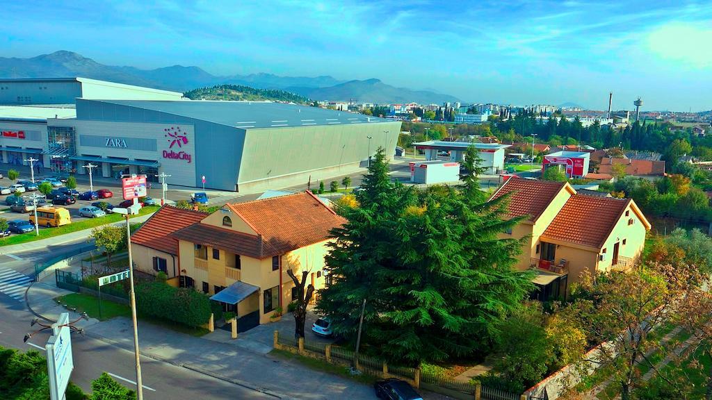 Hotel Ambiente Podgorica Buitenkant foto
